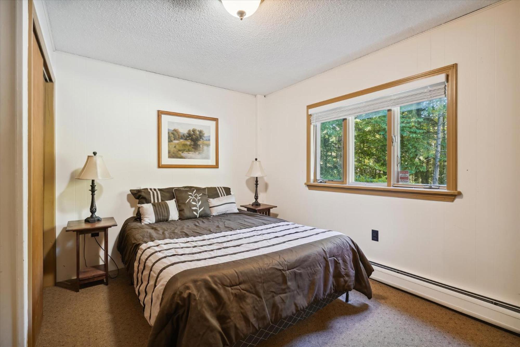 4-Bedroom Townhouse with Sauna Snow Flake view 4