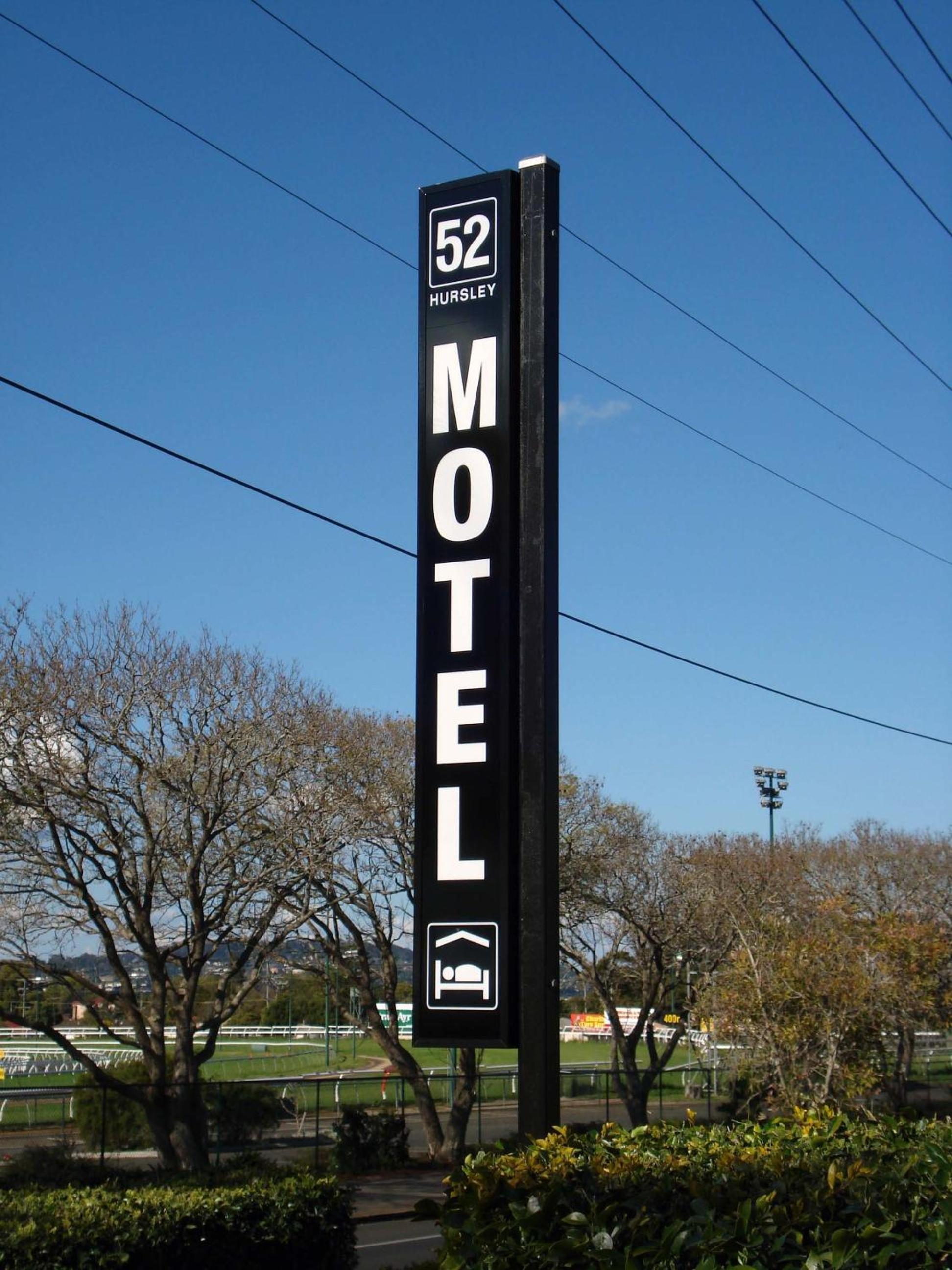Raceview Motor Inn