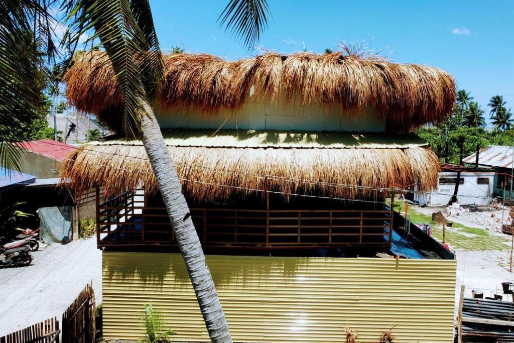 Ysla Dapeng Siargao