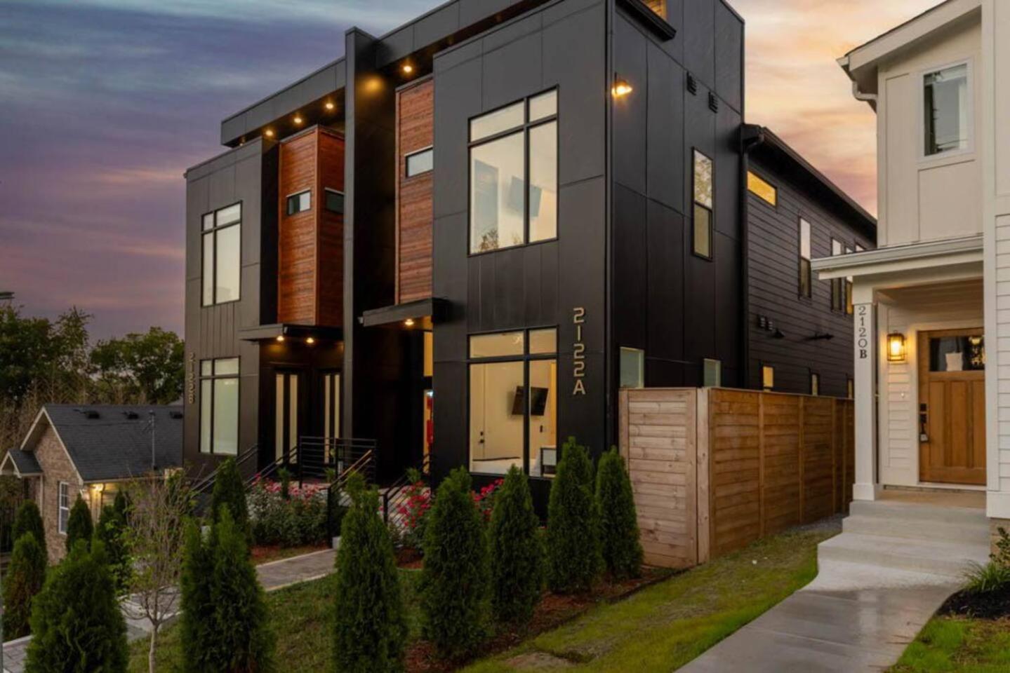Luxurious 4bd home sleeps 12 minutes to downtown with parking view 4