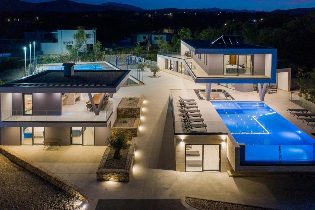 Hotel Villa Aqualandia For 20 People