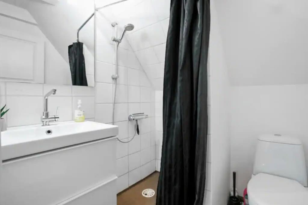 Lejlighed/rækkehus med adgang til pool.