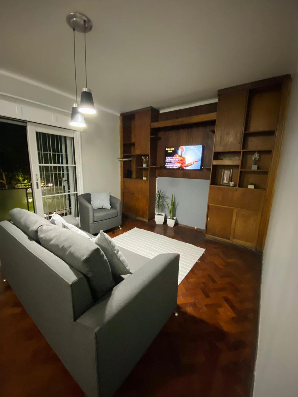 HERMOSO DEPARTAMENTO CENTRICO