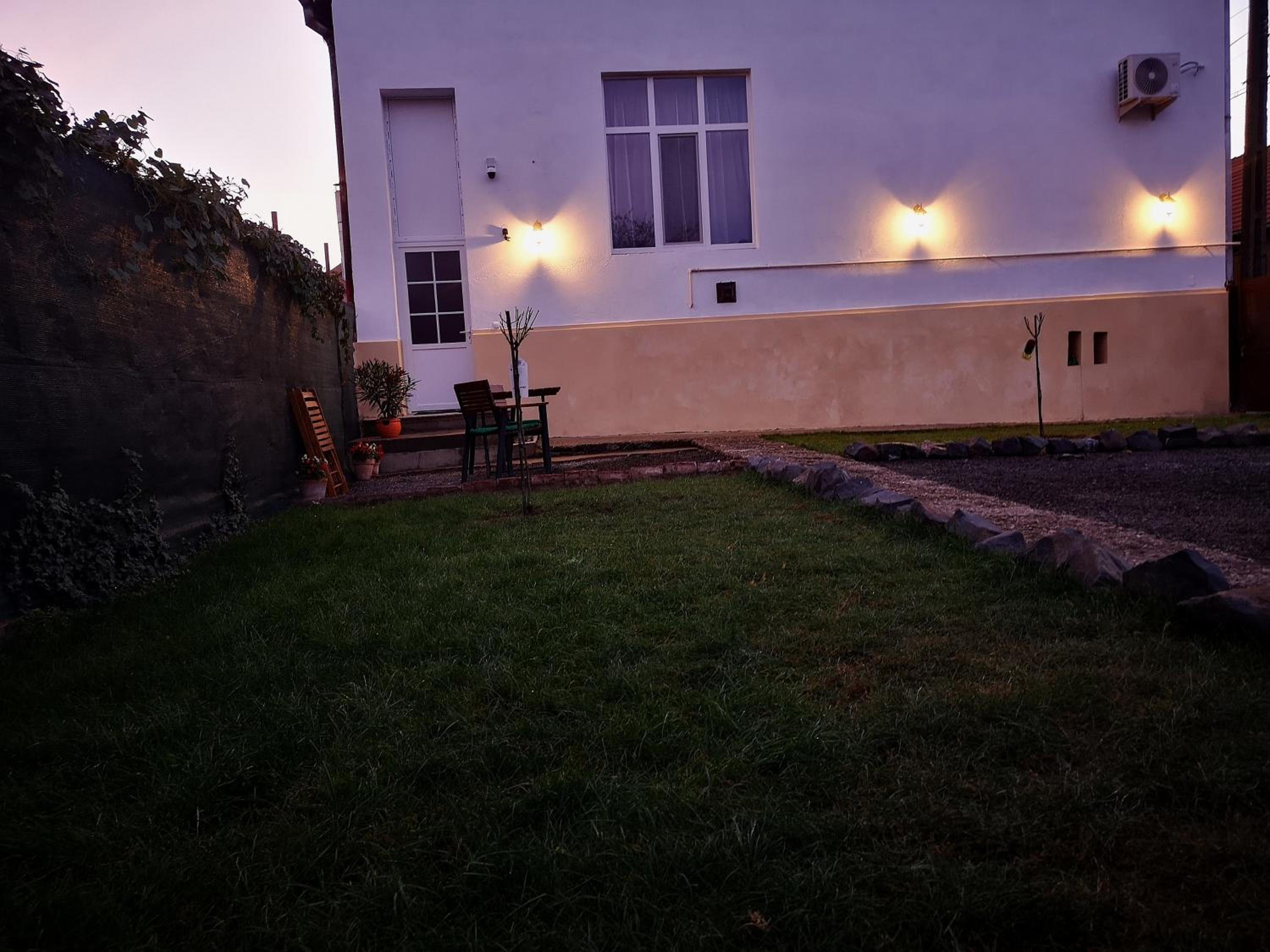 Photo 45
