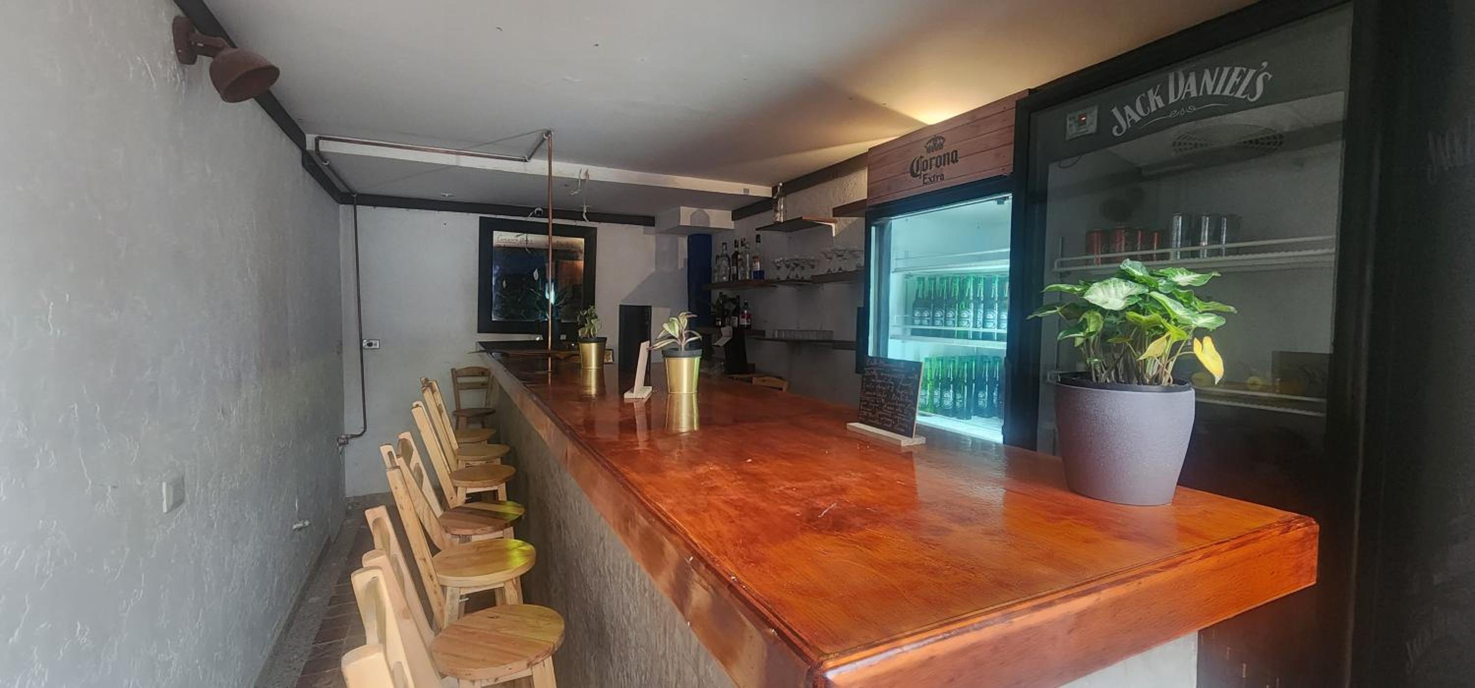 Portelli Hostal Zona G