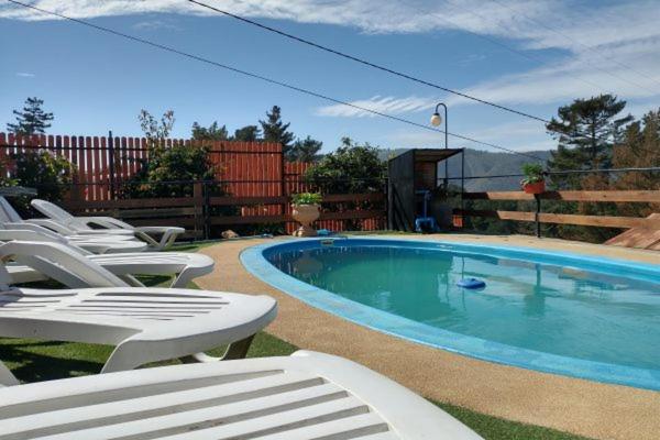 Cabaña en Laguna Verde 8 Personas Piscina a 5 Minutos de la playa Grande