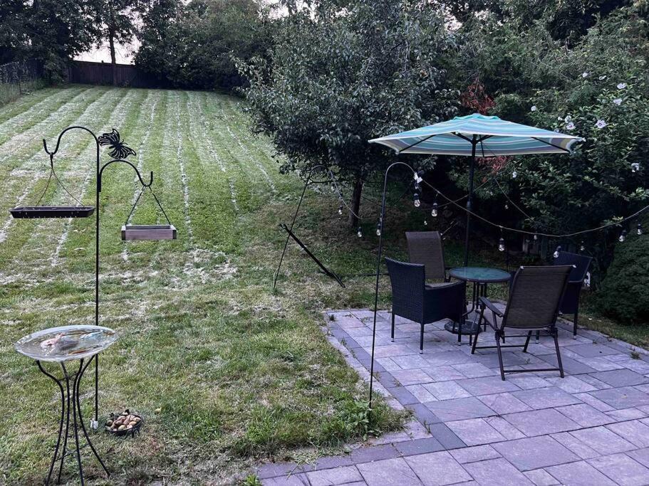 Finished 2 BR Apartment in an Upscale Area of Ajax