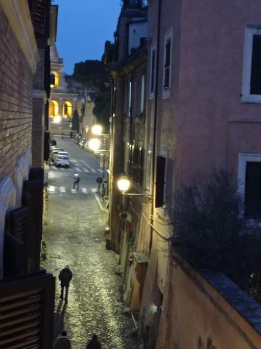 Loft Colosseo, in Rome Center