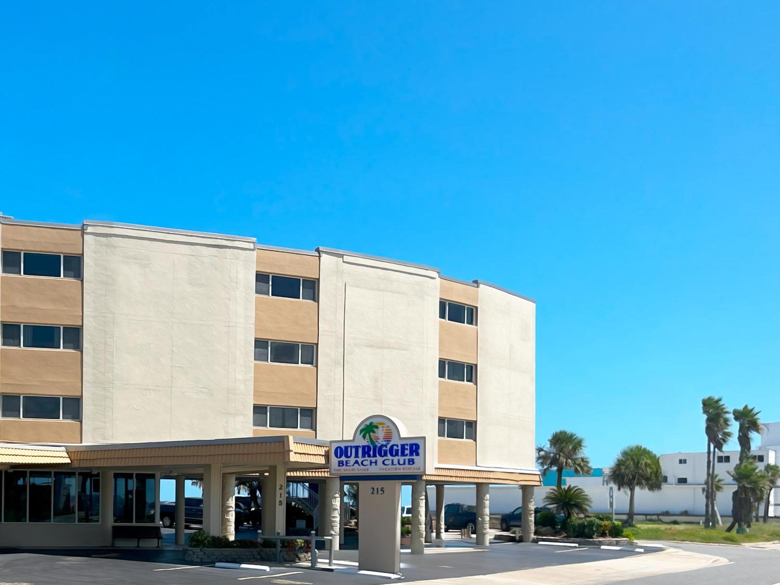 Hotel Outrigger Beach Club Resort