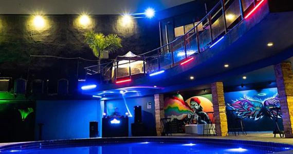 Flat á Beira-mar no Itararé em SV.