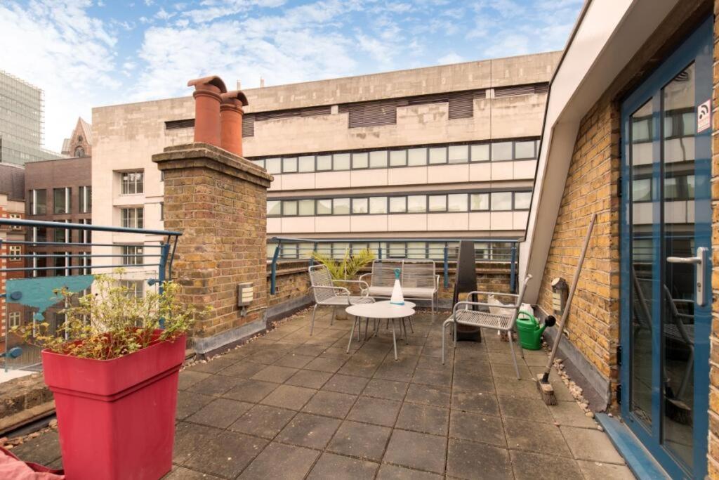 London City 1 Bed with Roof Terrace