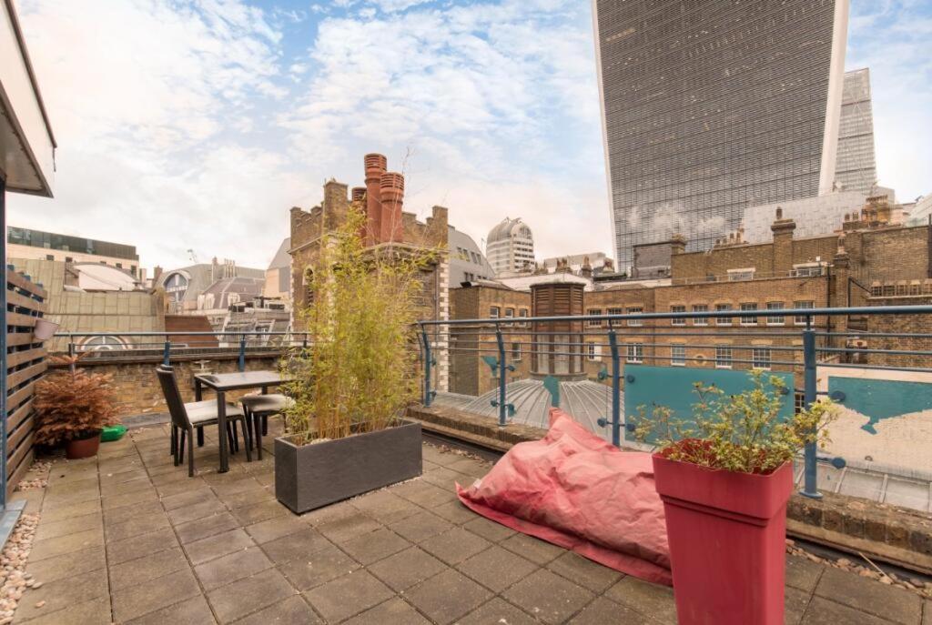 London City 1 Bed with Roof Terrace