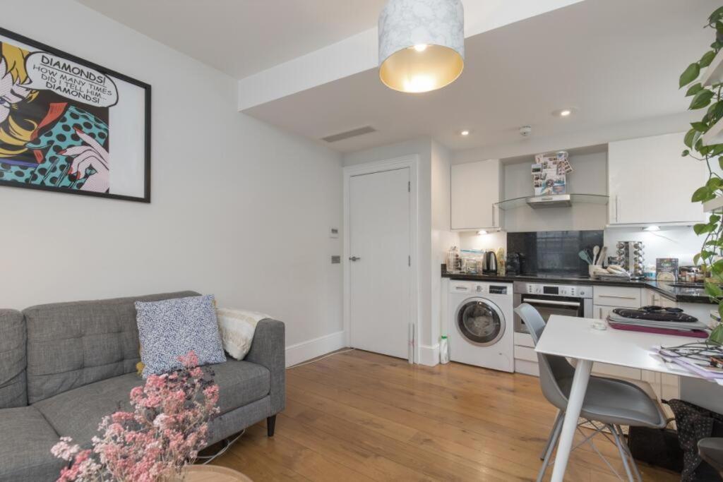 London City 1 Bed with Roof Terrace