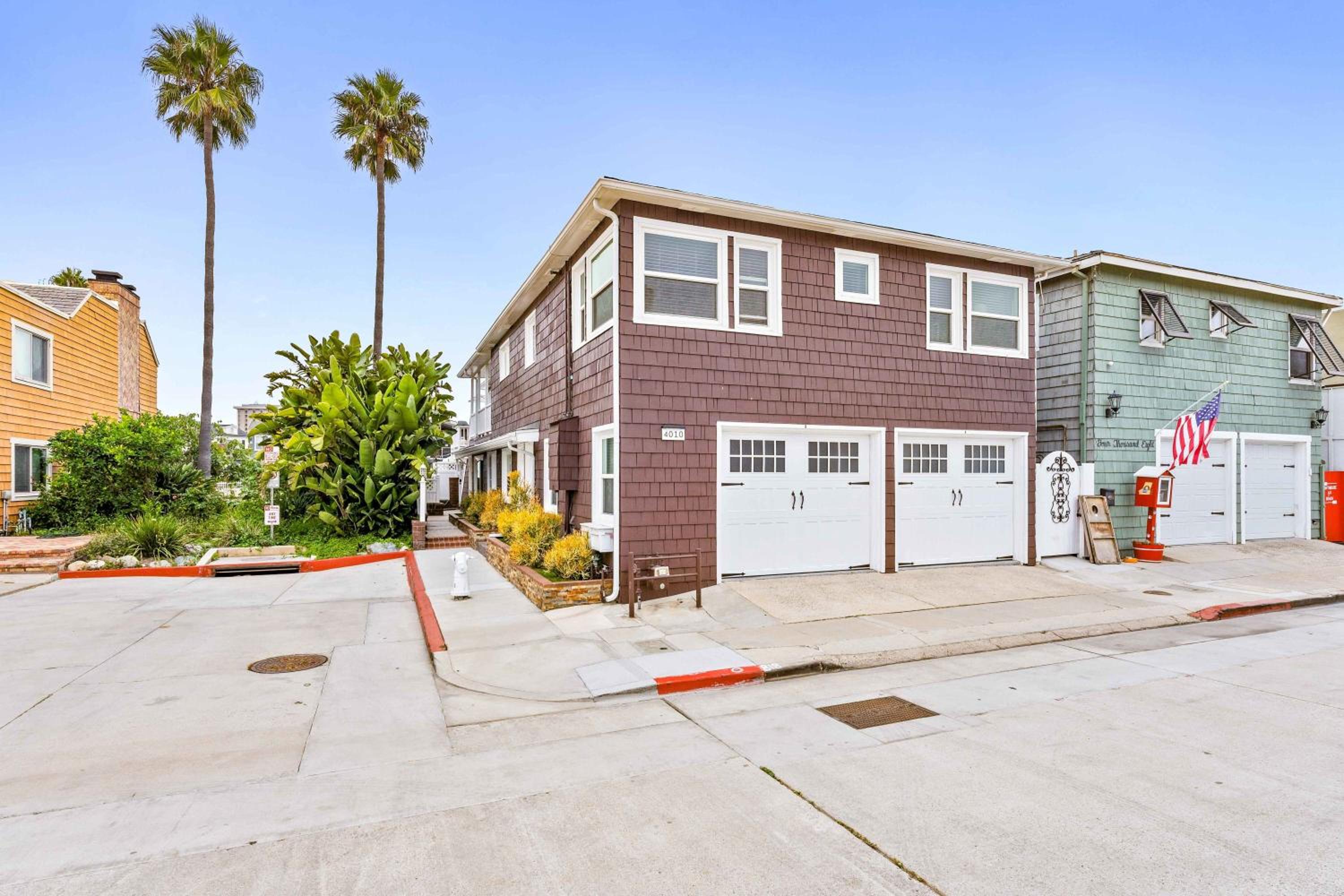 Magical Bayfront Home w Epic Dock on Peninsula view 2