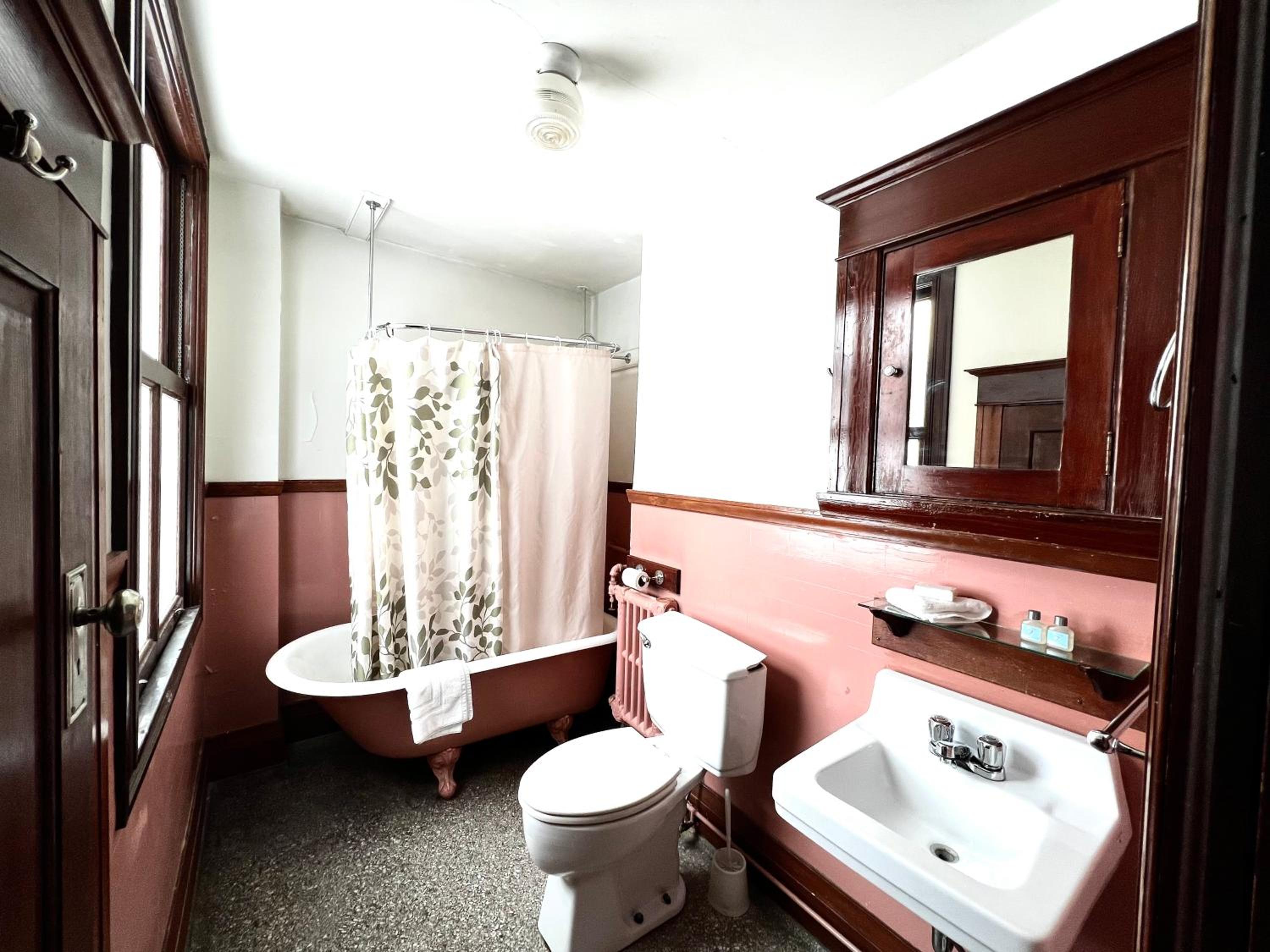 Arundel Mansions Hotel - Property Image 11