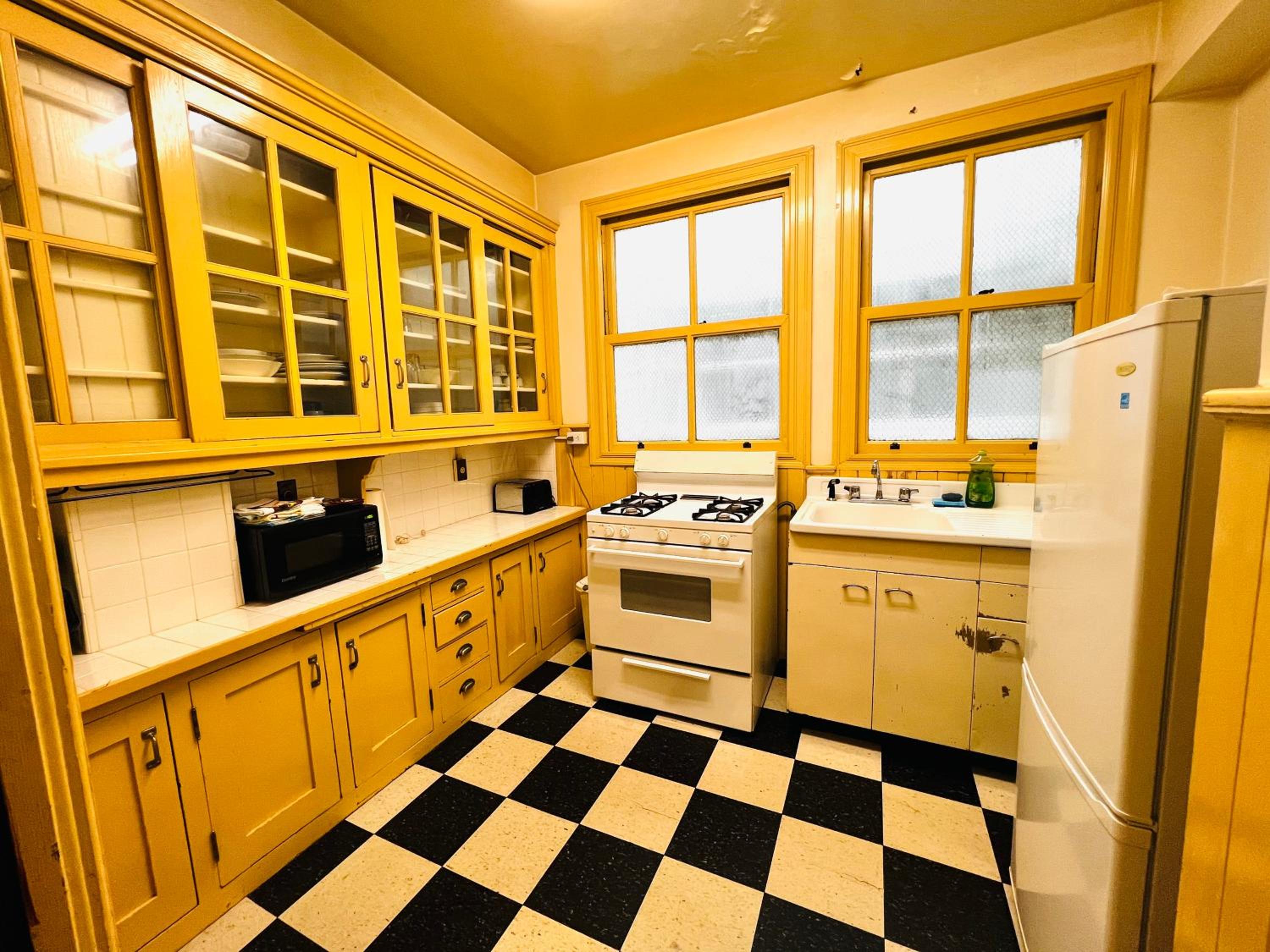 Arundel Mansions Hotel - Property Image 13