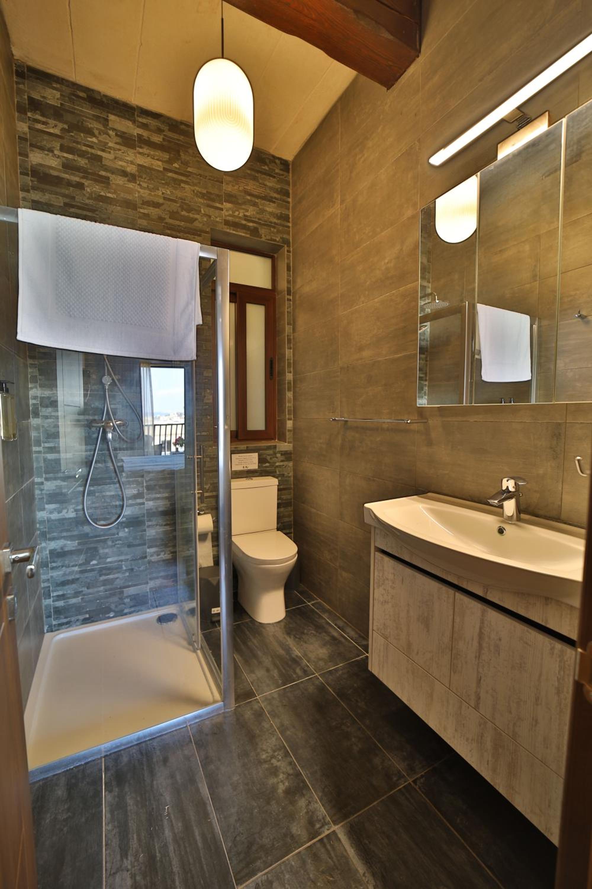 49 Sunrise Lodge view 5