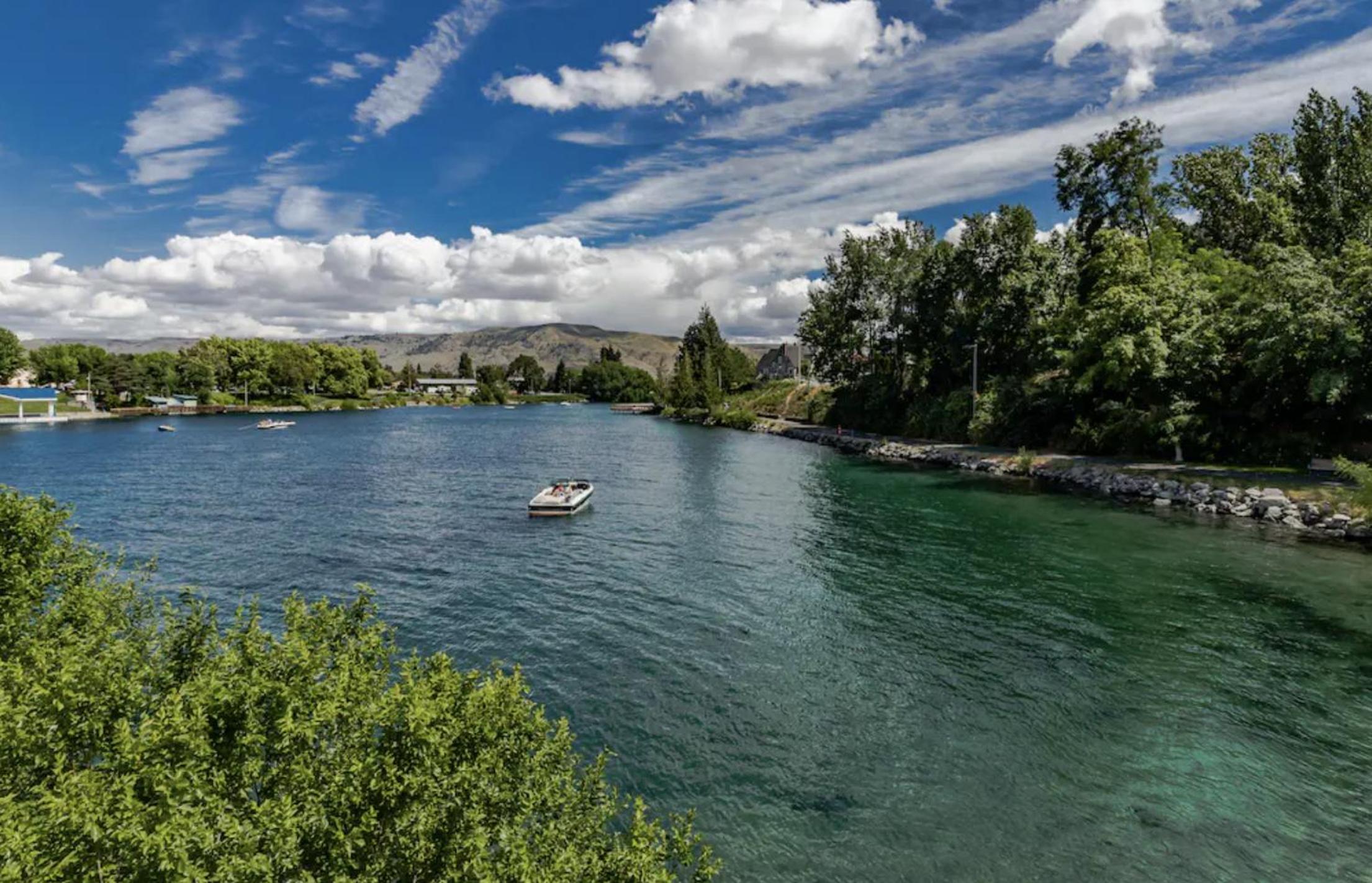 Chelan Resort Suites by DC