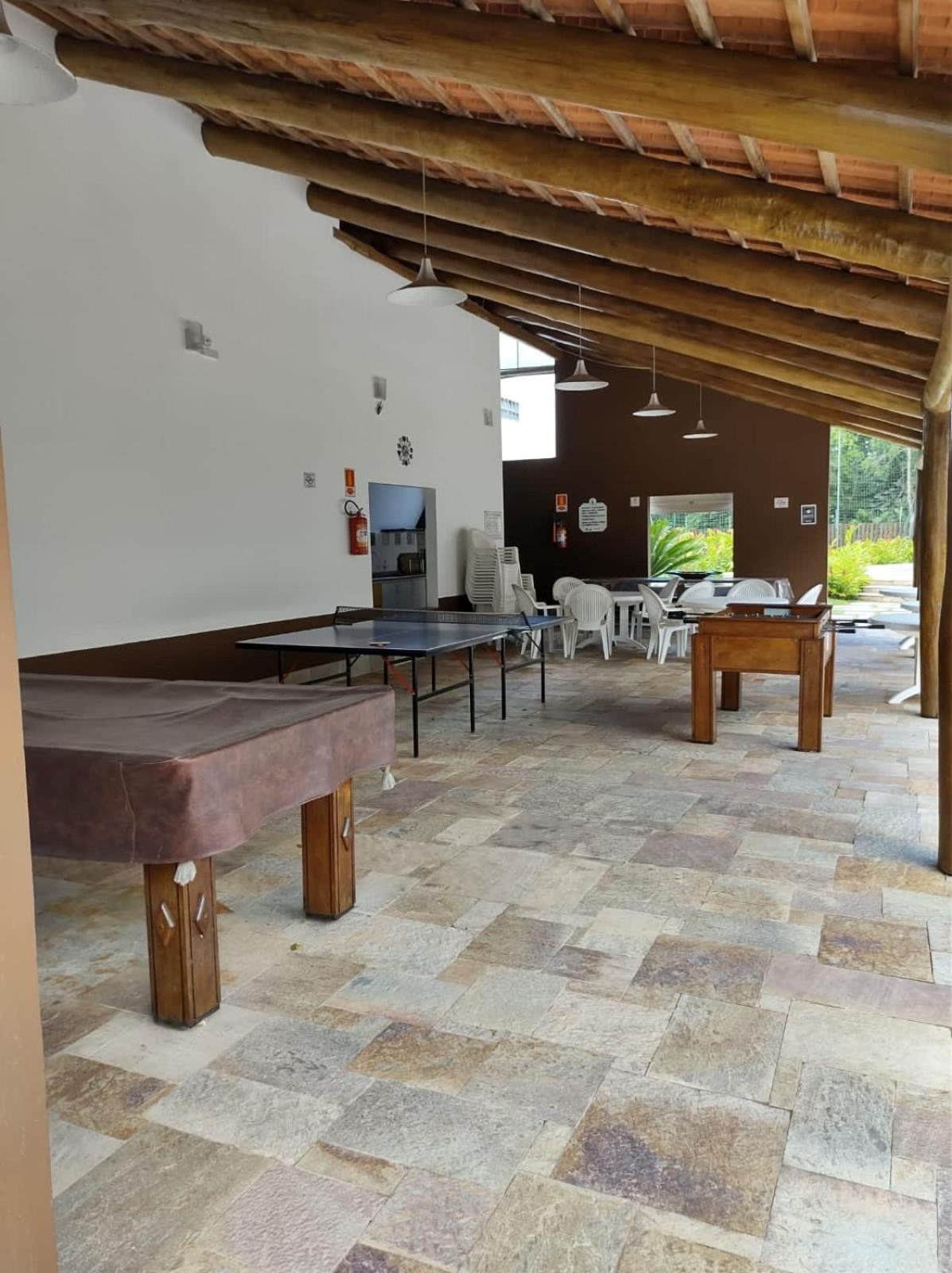 Casa em condominio fechado próximo a praia