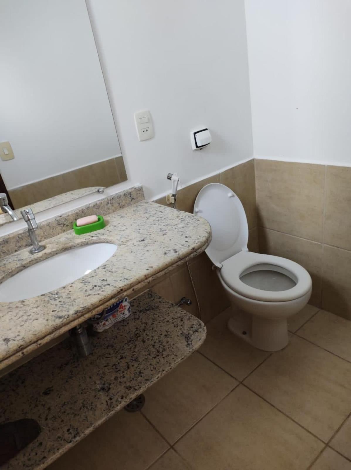 Casa em condominio fechado próximo a praia
