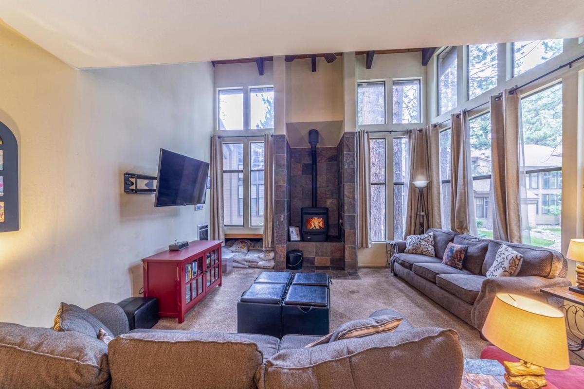 325 - Beautifully upgraded light filled St Moritz Villa view 2