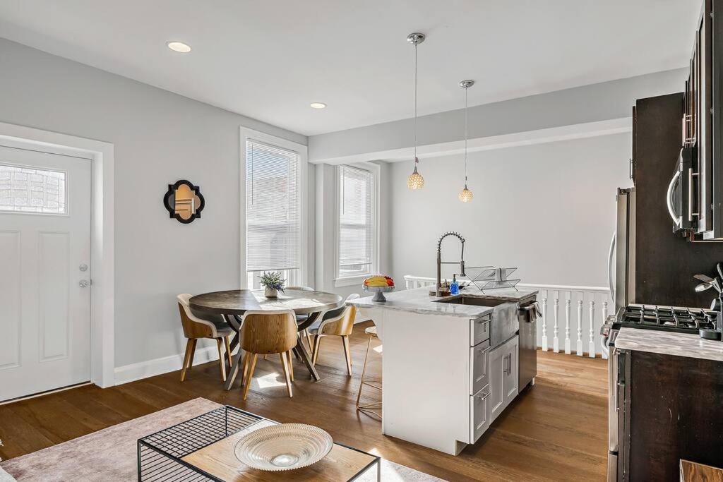 Charming HBG Haven: Cozy 1BR Apt view 4