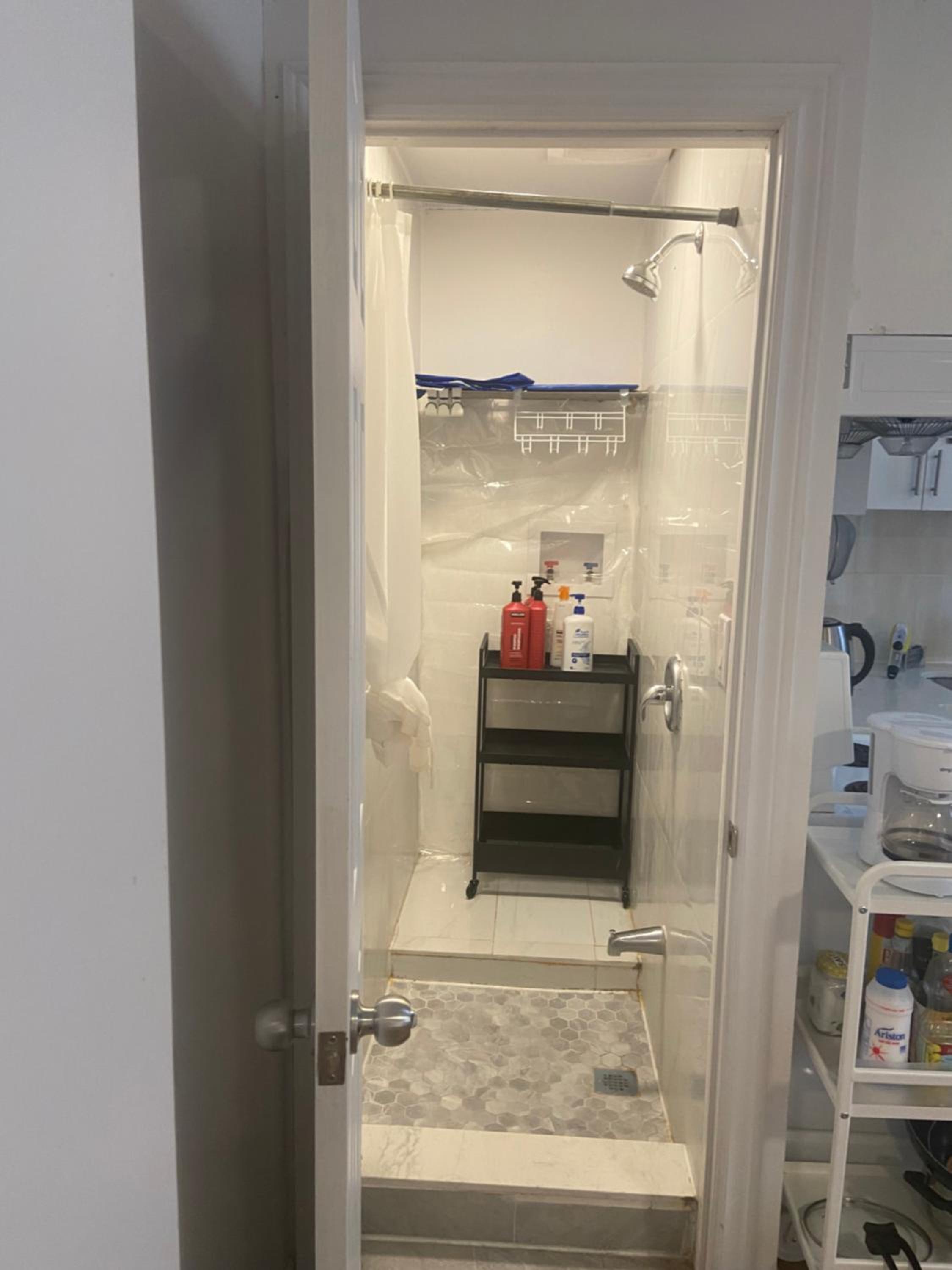 Double Room with SHARED Bathroom 536B