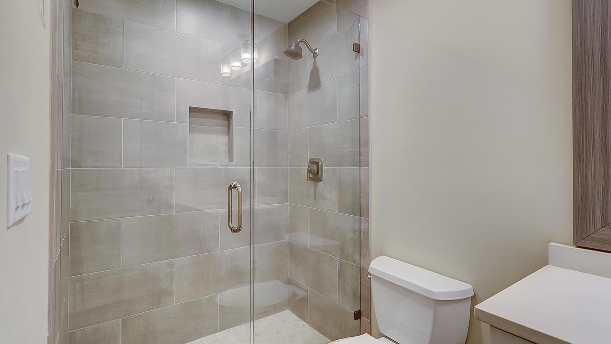 2 BR 25 BA, King, Double, Twin, Sleeper Sofa Bikes & Beach Gear included