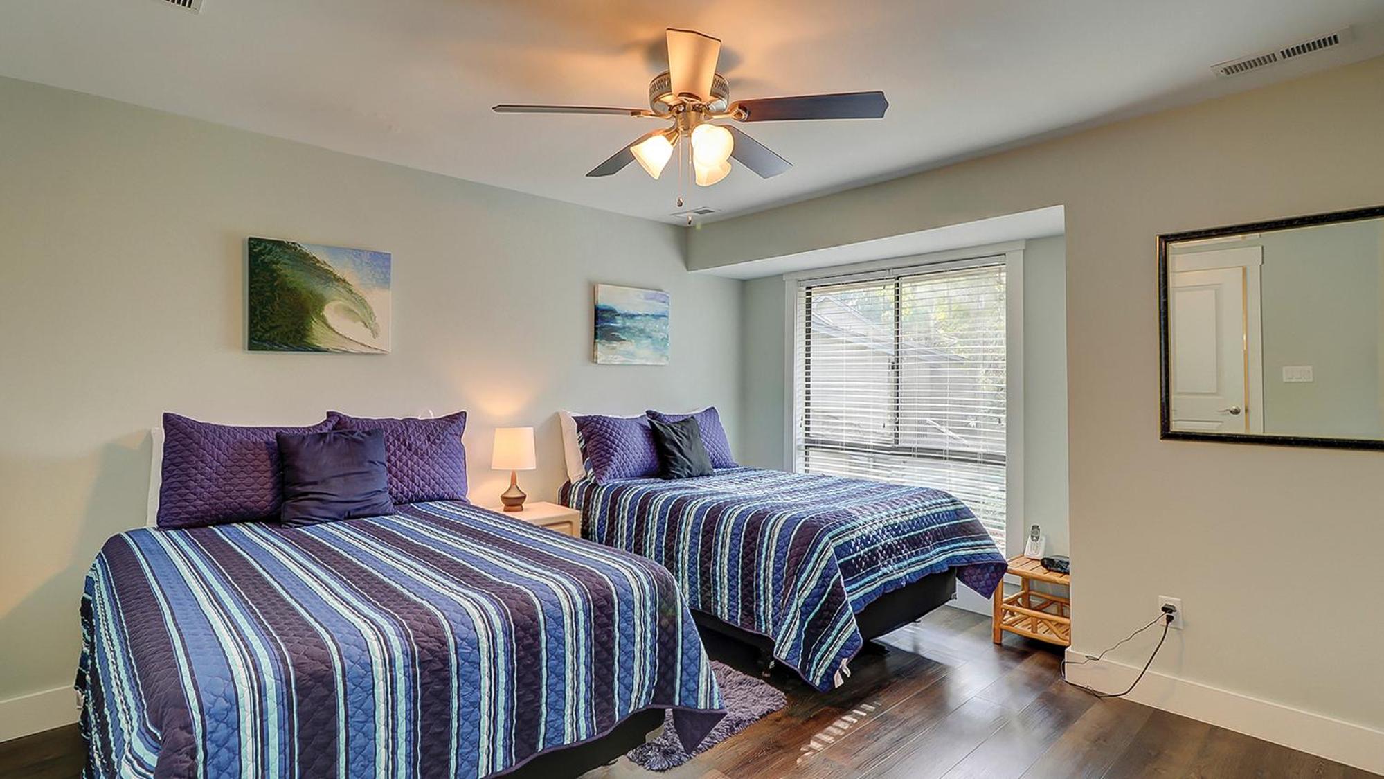 2 BR 25 BA, King, Double, Twin, Sleeper Sofa Bikes & Beach Gear included