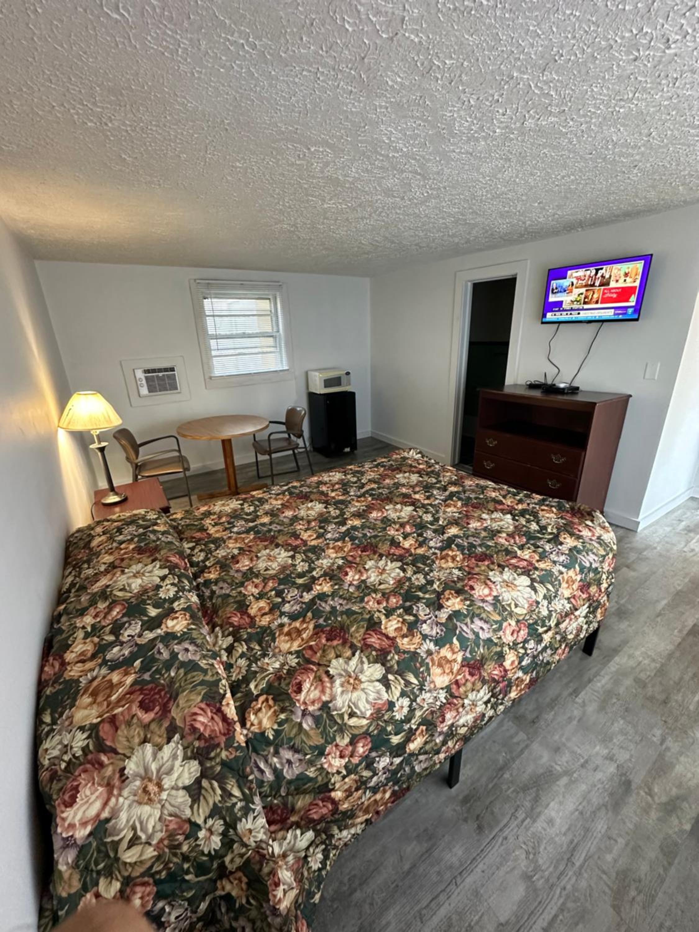 CITY VIEW MOTEL view 4