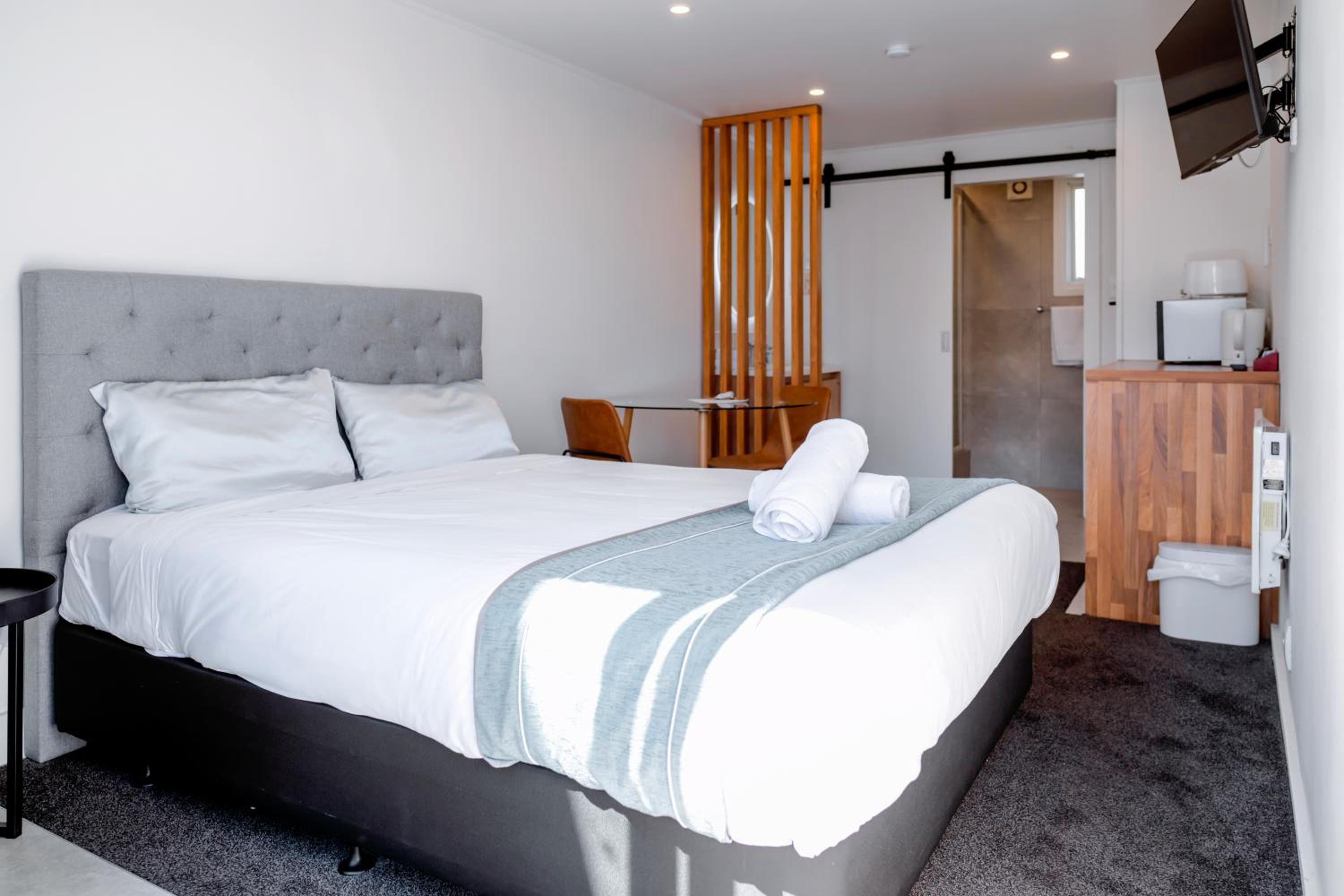 Merivale Court Motel & Apartments