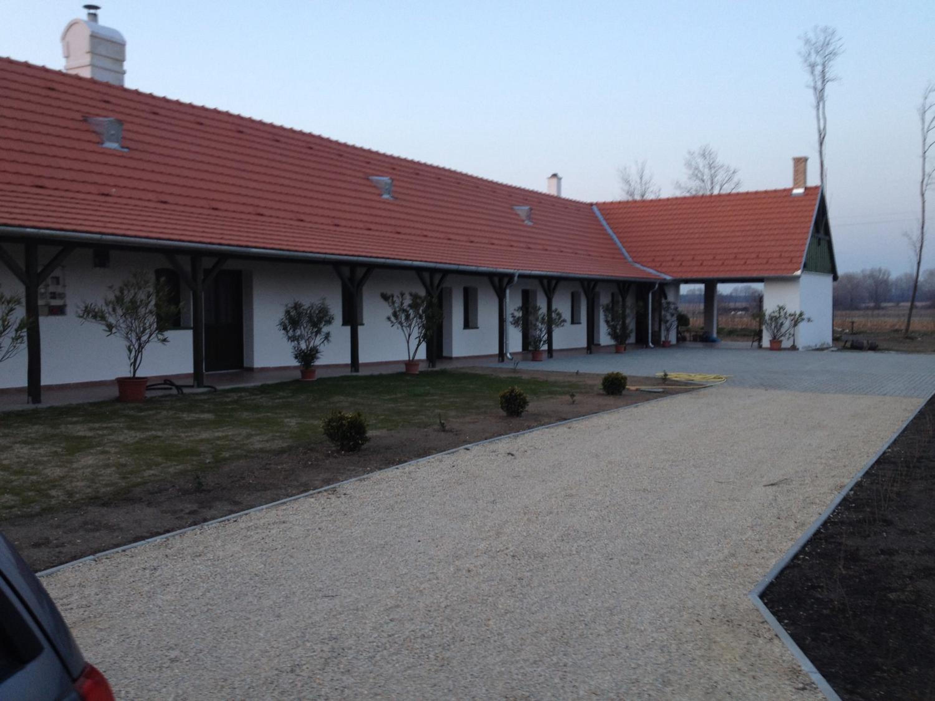 Photo 15