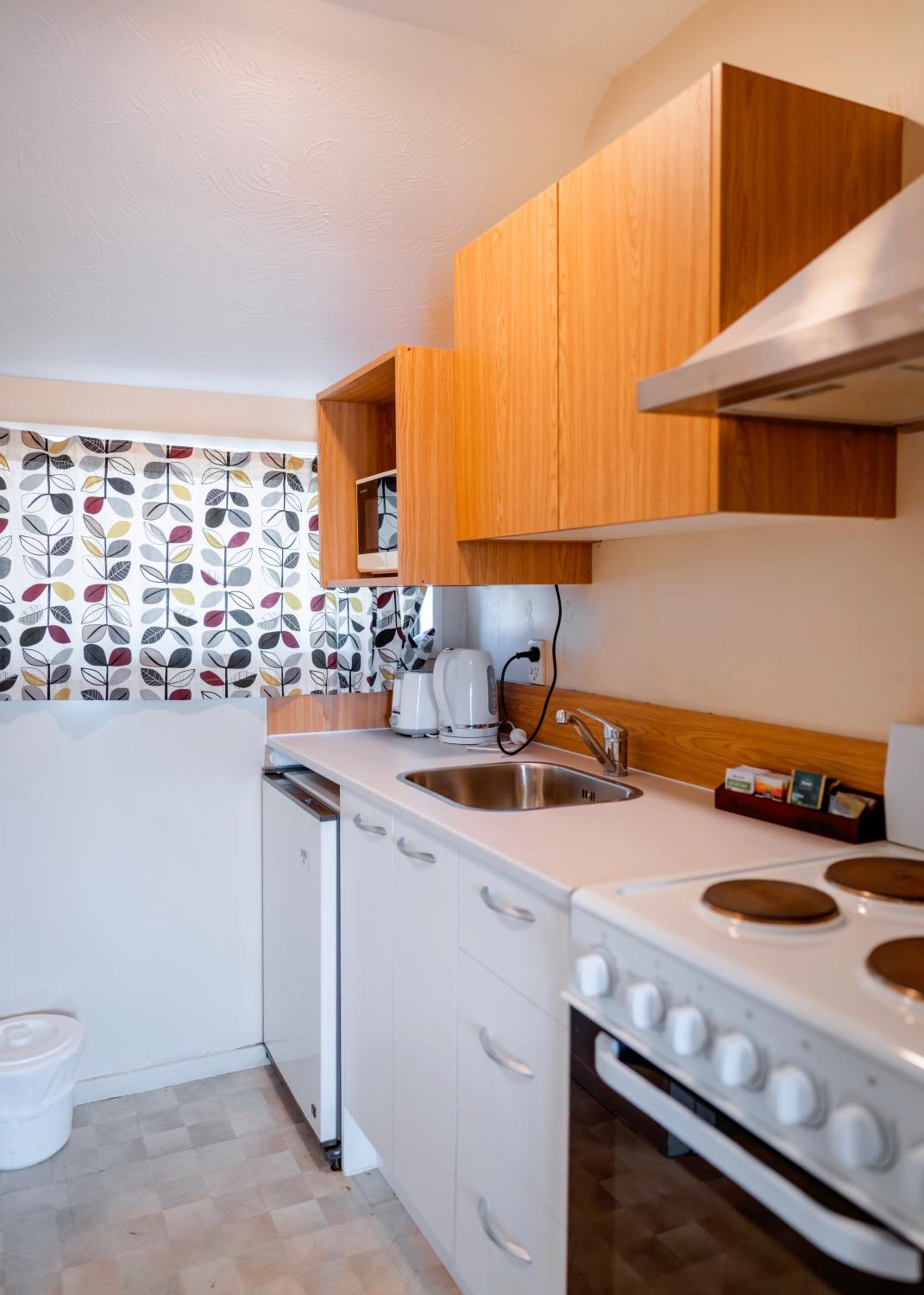 Merivale Court Motel & Apartments