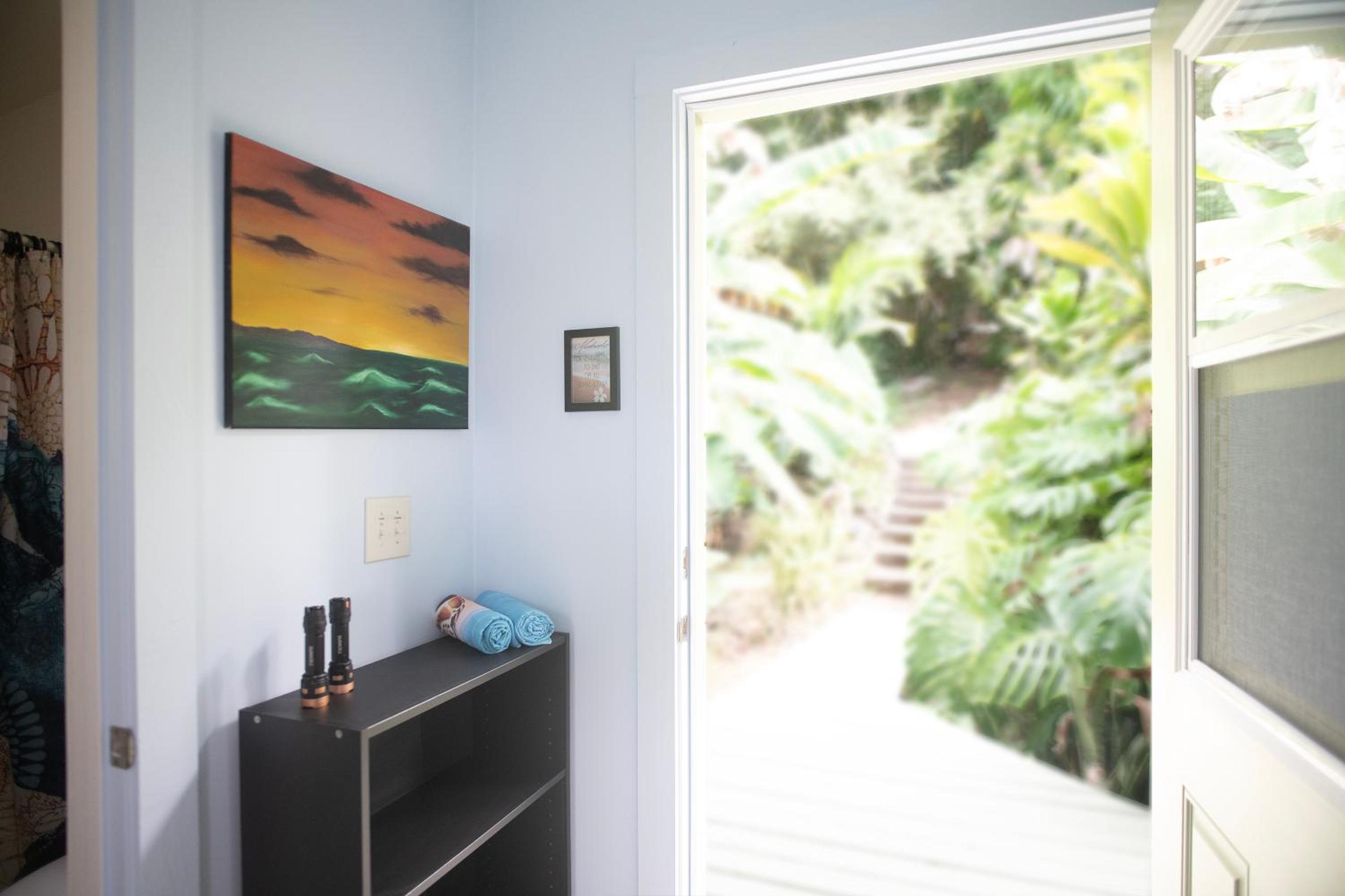 PonoMana Oasis's - Serenity Cottage view 5