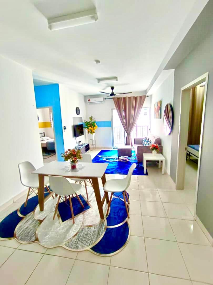 AF Homestay 3 Bedrooms 15mins to KLIA Free Wifi Netflix