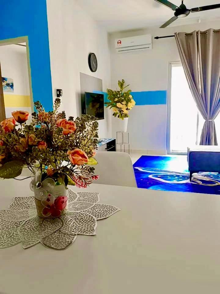 AF Homestay 3 Bedrooms 15mins to KLIA Free Wifi Netflix photo 1