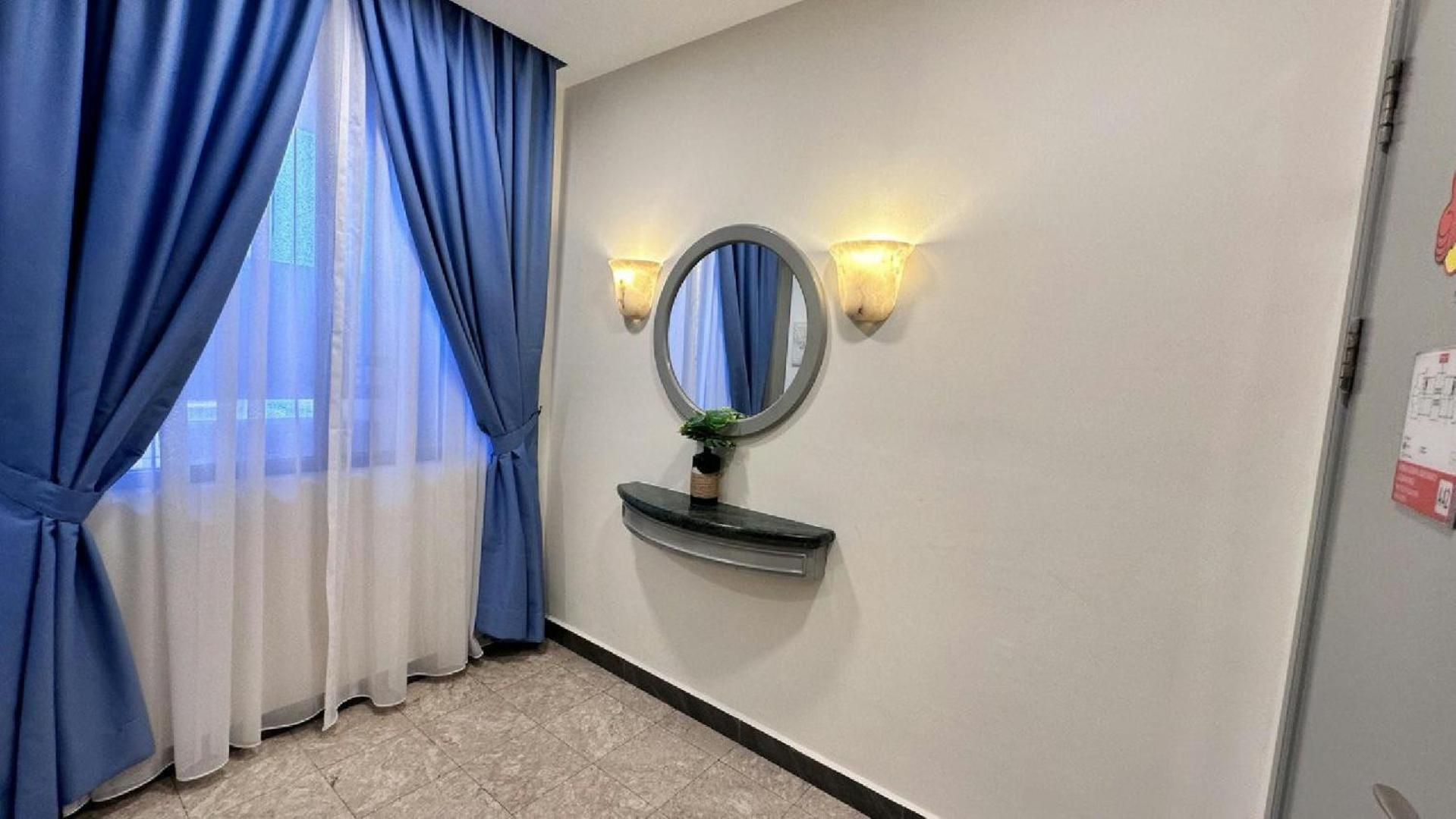 Rihanna service suite at times square