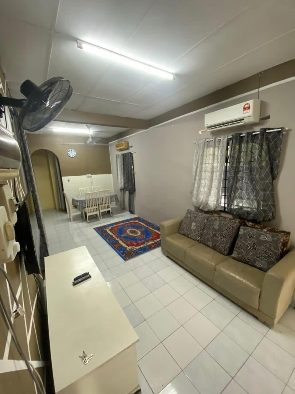 DHUHA HOMESTAY PRIVATE SWIMMING POOL photo 1