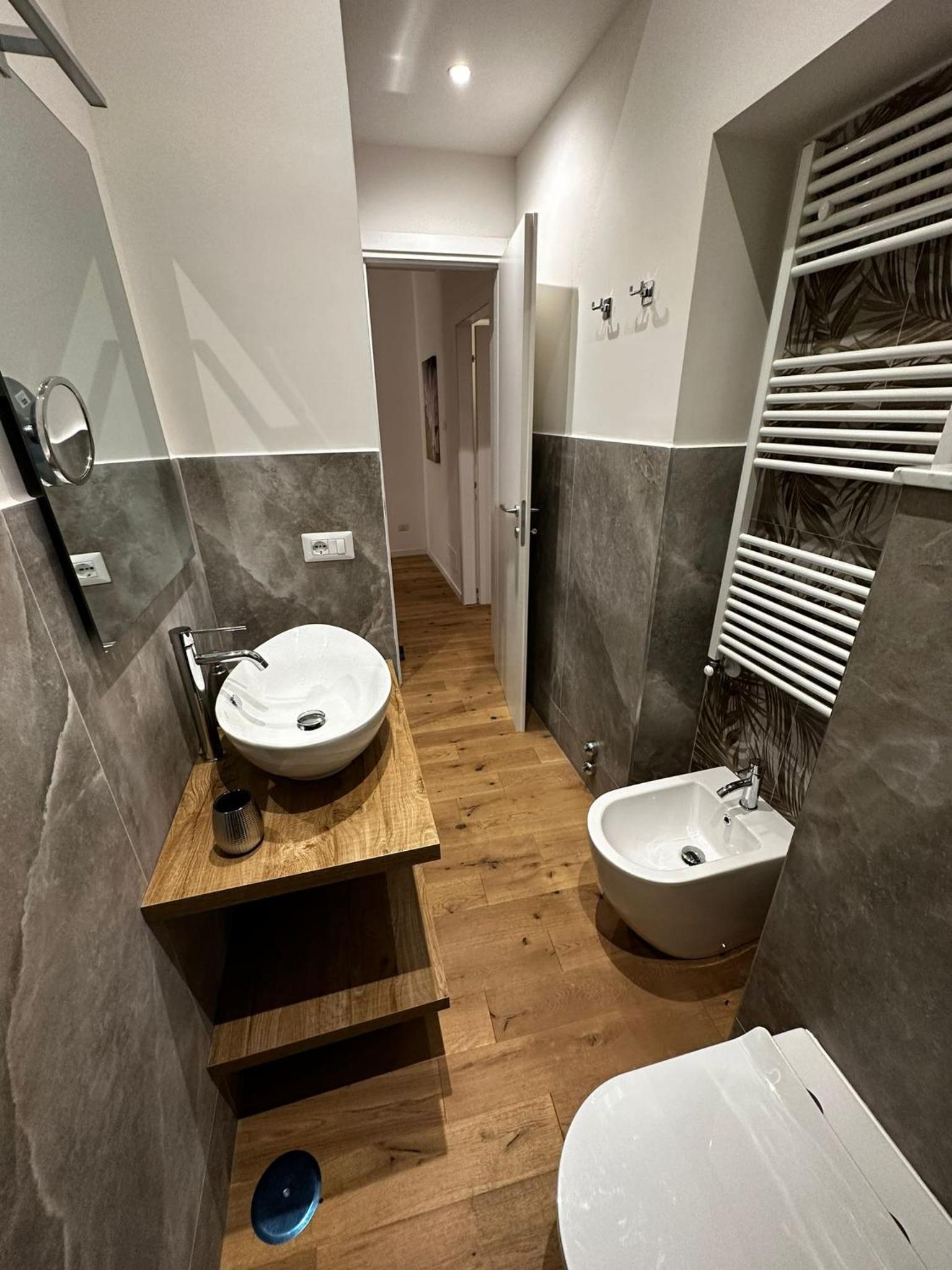 CURATO COLLECTION APARTMENTS