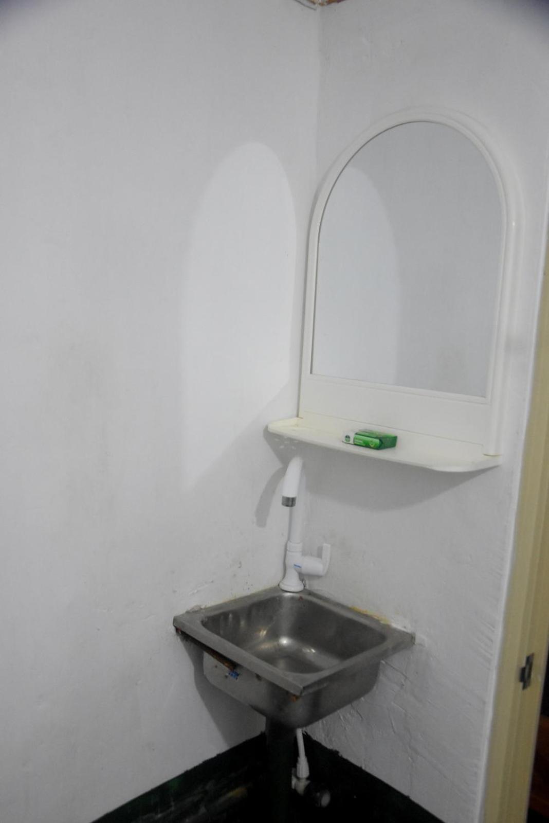 Meera Homestay & Guest House