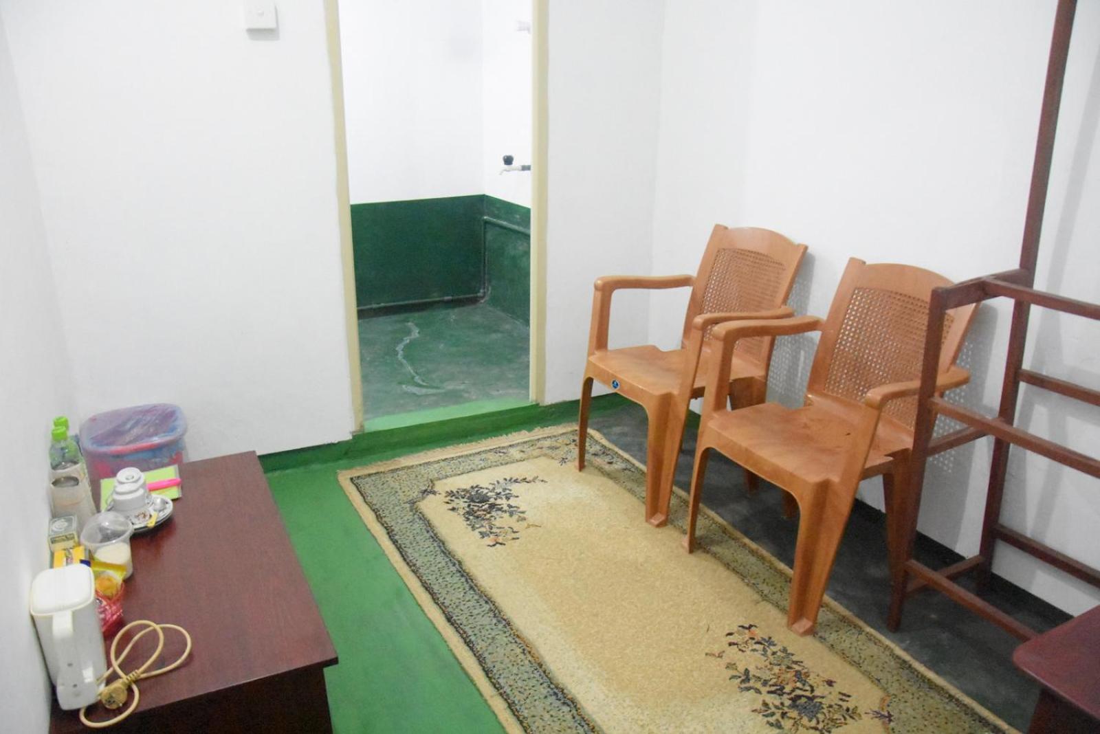 Meera Homestay & Guest House