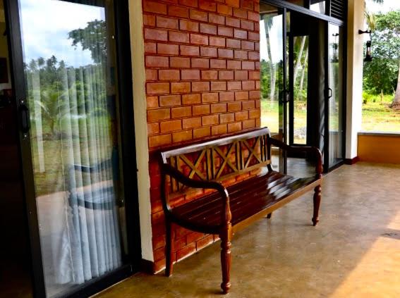 Beautiful Lake View Bungalow
