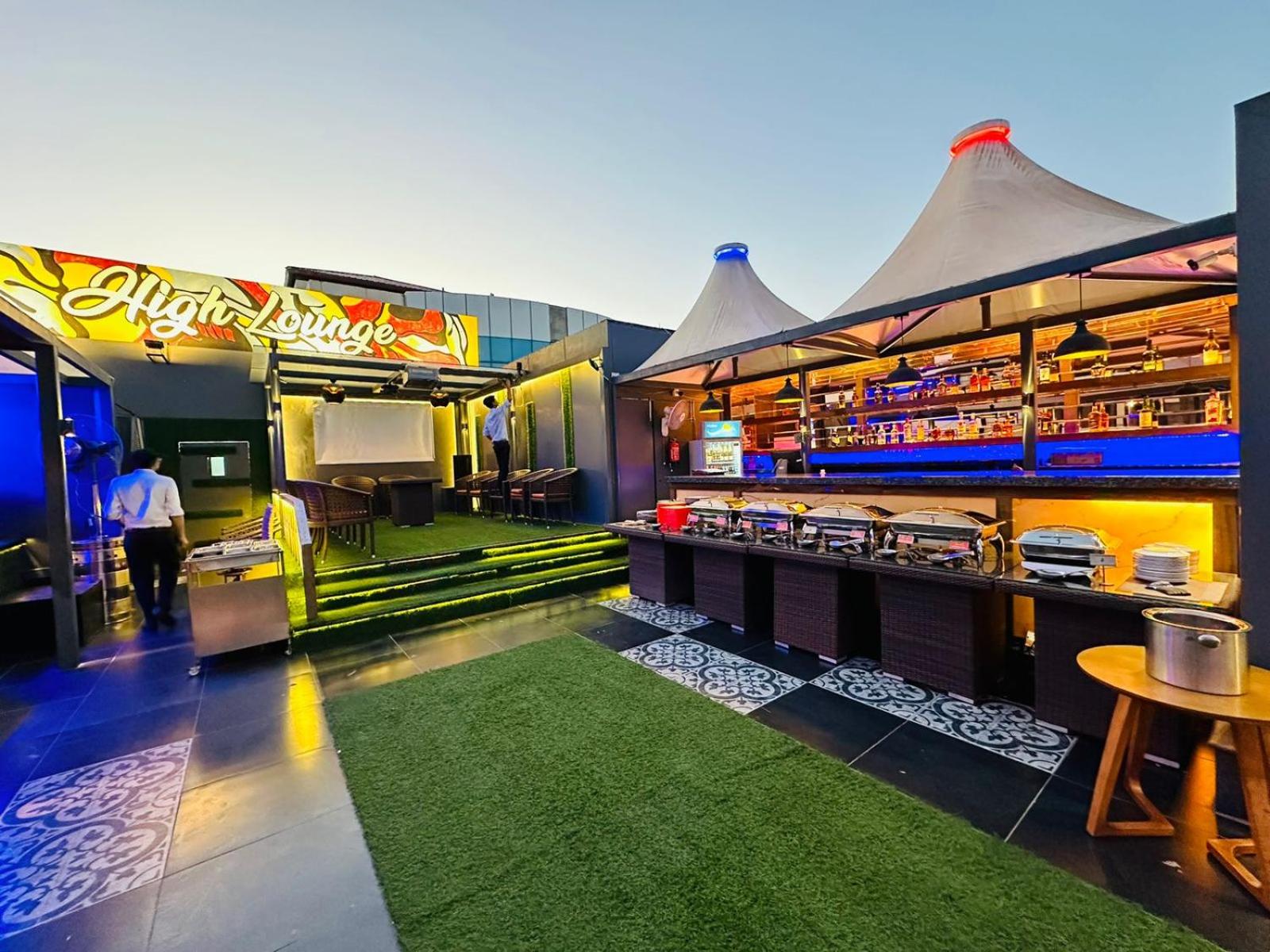 outdoor BBQ area