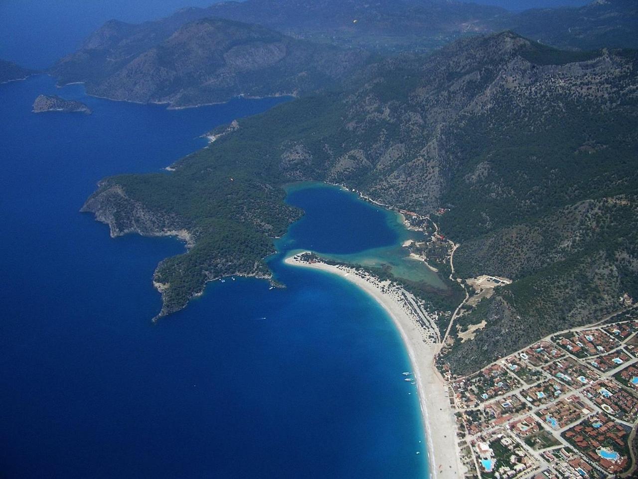 CAPELLA VİLLAS