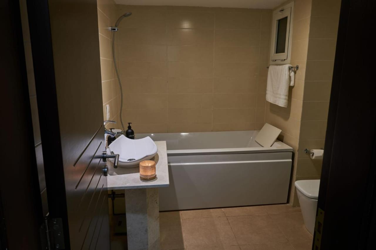 Zenith Apartment