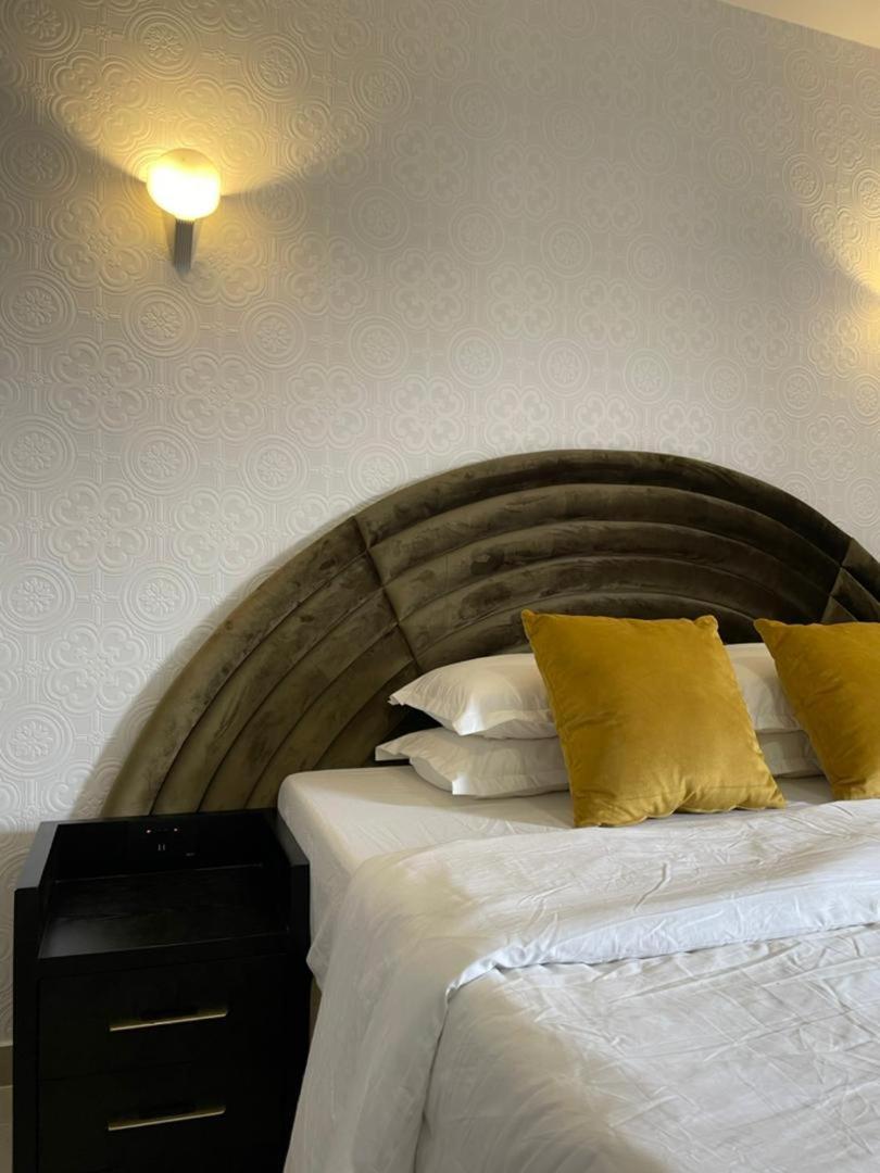 Zenith Apartment
