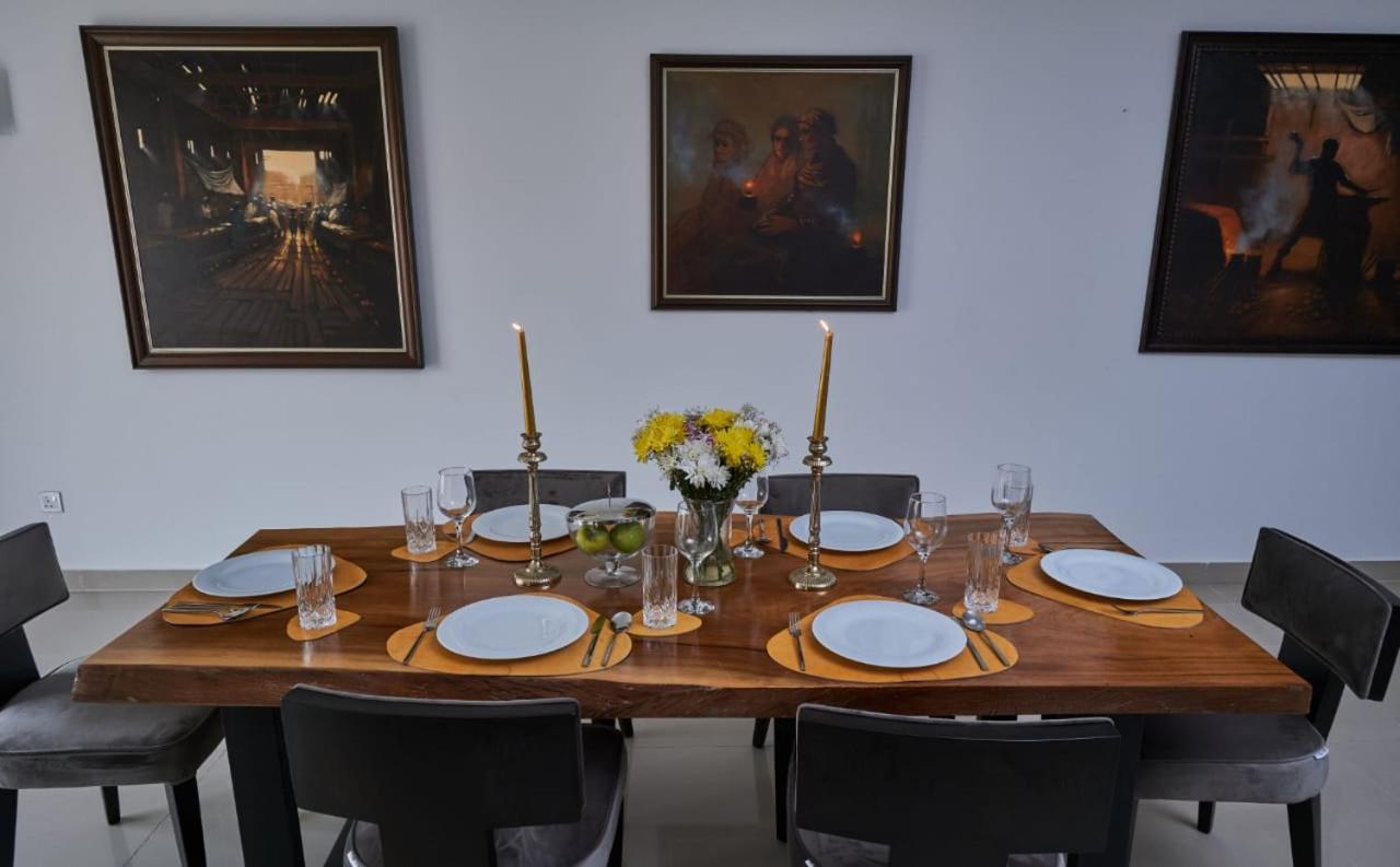 Zenith Apartment