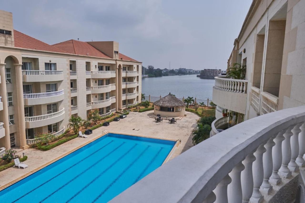 Zenith Apartment
