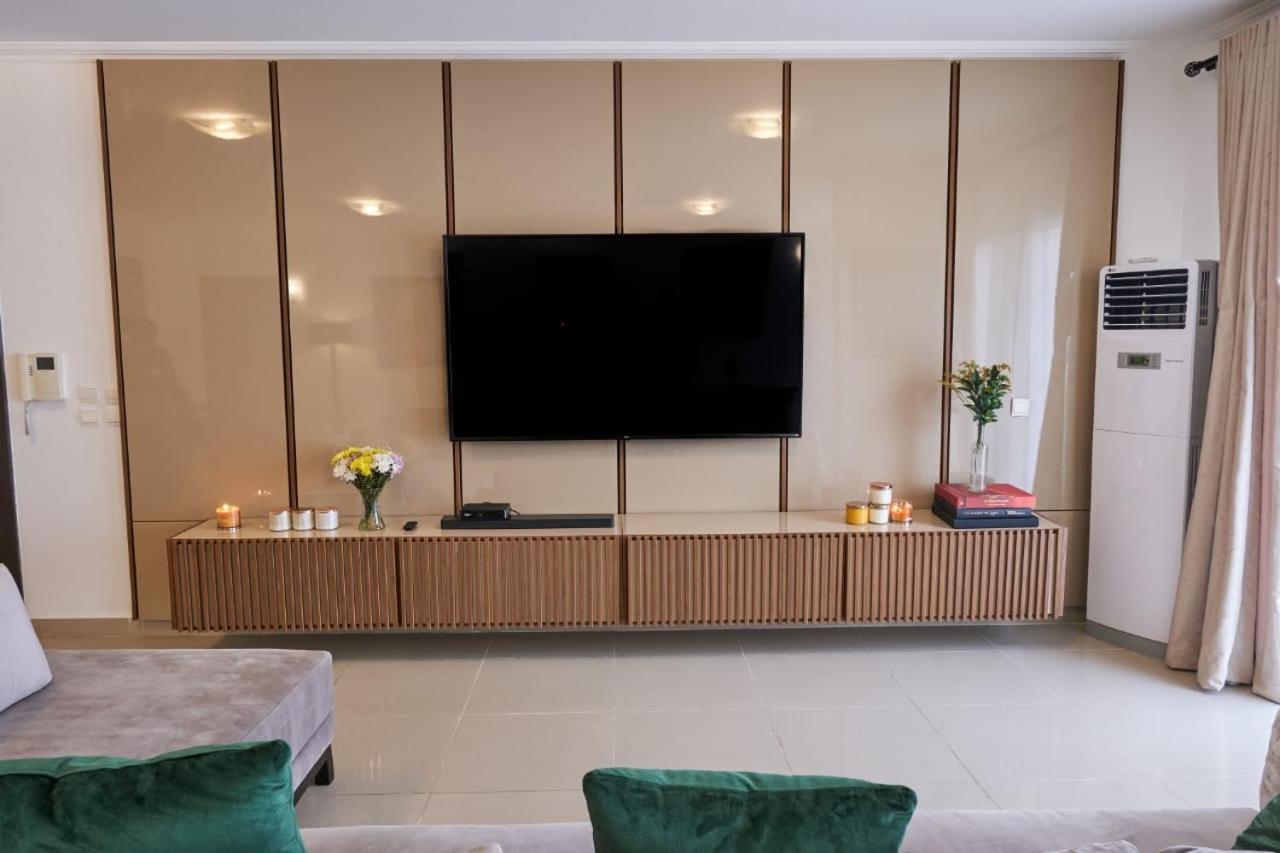 Zenith Apartment