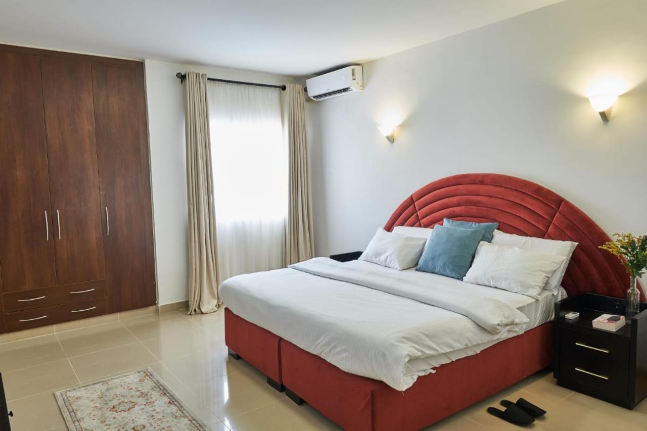 Zenith Apartment